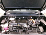 2500ccガソリンエンジン+モーターのハイブリッドです。