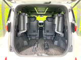 後席を格納すると、これだけの広さが!シーンに合わせたシートアレンジで、大きな荷物も積むことが出来ます♪