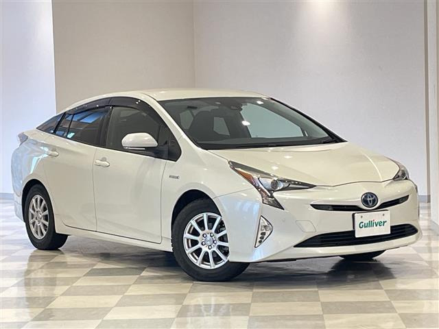 プリウス 1.8 A 4WD ワンオーナー