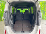 普段のお買い物や通勤、送迎等に十分な荷室スペースを確保しております。セカンドシートを倒すと、大きな荷物の積載も可能です♪