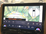 【パノラミックビューモニター】専用のカメラにより、上から見下ろしたような視点で360度クルマの周囲を確認することができます☆死角部分も確認しやすく、狭い場所での切り返しや駐車もスムーズに行えます。