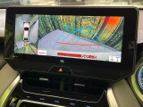 【パノラミックビューモニター】専用のカメラにより、上から見下ろしたような視点で360度クルマの周囲を確認することができます☆死角部分も確認しやすく、狭い場所での切り返しや駐車もスムーズに行えます。