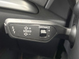 ●レーダークルーズコントロール:前の車との車間距離を一定にとりつつ、一定速度で自動走行してくれる次世代のクルーズコントロール!主に高速道路や自動車専用道路で使用する便利な機能です!
