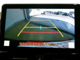 バックガイドモニターで、後方を確認しながら安心して駐車することができます。運転初心者も熟練者も必須の機能ですよ!