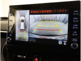 バックガイドモニターで、後方を確認しながら安心して駐車することができます。運転初心者も熟練者も必須の機能ですよ!