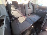3列目シートはもちろん状態良好☆大人でもゆったりと座って頂けますので、大人数でのお出かけもラクラクです♪ご家族で、気の知れた仲間で、ドライブに行くのが楽しみですね♪