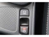 【電動パーキングブレーキ】オートモードのときは、シフトレバーの操作に応じてパーキングブレーキが自動で作動♪