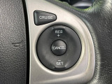 【クルーズコントロール】高速道路もラクラク走行。アクセルを離しても一定速度で走行ができ、長距離運転時の負担を軽減!加速・減速も簡単なスイッチ操作で調整できます。