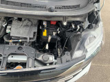 エンジンルームも綺麗に洗浄してから納車致します。普段あまり見ることが無い箇所だからこそ綺麗だと感動しますよね(*&acute;▽`*)