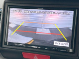 【バックカメラ】駐車時に後方がリアルタイム映像で確認できます。大型商業施設や立体駐車場での駐車時や、夜間のバック時に大活躍!運転スキルに関わらず、今や必須となった装備のひとつです!