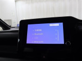 オーディオ機能とスマホ連携機能を搭載。スマホと車がつながります。AM/FMチューナーは標準装備です。