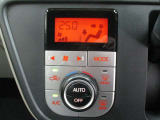 オートエアコン♪オートスイッチONで温度調節はクルマにおまかせ♪設定温度をキープし、常に快適な室温で過ごせます♪