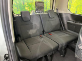 3列目シートはもちろん状態良好☆大人でもゆったりと座って頂けますので、大人数でのお出かけもラクラクです♪ご家族で、気の知れた仲間で、ドライブに行くのが楽しみですね♪