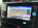 映像の鮮明なフルセグ対応の純正カーナビが装備されています。目的地まで道案内してくれるので初めての場所へのお出かけも安心ですね。