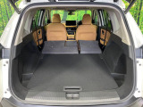 後席を格納すると、これだけの広さが!シーンに合わせたシートアレンジで、大きな荷物も積むことが出来ます♪