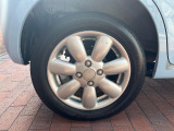 【純正14インチアルミホイール】外観にマッチした純正アルミホイールを装着しております。各種社外アルミホイールや、スタッドレスタイヤも取扱いしております。是非ご相談ください♪