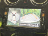 【アラウンドビューモニター】専用のカメラにより、上から見下ろしたような視点で360度クルマの周囲を確認することができます☆死角部分も確認しやすく、狭い場所での切り返しや駐車もスムーズに行えます。