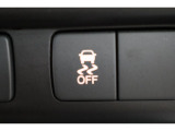 VSA(Vehicle Stability Assist)が装備!!VSAはコーナリング時の横滑りを抑制する機能と車両の急激な挙動変化を抑える機能で、安定した走行を実現していいます!!