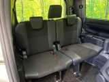 3列目シートはもちろん状態良好☆大人でもゆったりと座って頂けますので、大人数でのお出かけもラクラクです♪ご家族で、気の知れた仲間で、ドライブに行くのが楽しみですね♪