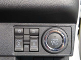 運転席からも操作できる両側パワースライドドア付きです。