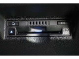 ETC2.0はナビ連動機能付です。利用日や料金の確認がモニターで出来て便利ですよ。納車前には使用できるようにセットアップをさせていただきます。ETCカードの取扱もしておりますのでご相談下さいね。