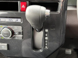 【シフトレバー】シフトの操作がしやすく快適なドライブを楽しんでいただけます!