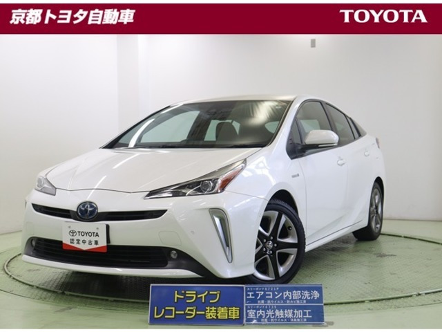 トヨタ プリウス 