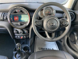 ◆LIBERALAは、輸入車選びの新たなスタイルを提案するインポート・セレクト・ブランドです。オーナー様となる方がクルマから直接感じる感性を第一にした、最良の一台との出会いをコーディネートいたします。