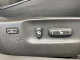 【パワーシート】スイッチ一つで簡単にシートの微調整が可能!電動だから力もいりません!快適なシートポジションにセットして、快適なドライブをお楽しみください。