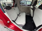 後部座席も綺麗で広々してます!