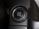 プッシュスタートなのでバックやポケットに携帯していればスマートキーを取り出す必要はありません。