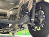 お車を安心してお乗りいただく為には、足回りの定期点検が欠かせません。サービスサポート(有償保証)では無料点検もご提供しており、安心のカーライフをお過ごしいただけるサポート体制が整っています。