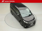 両側パワースライドドア付きだから、狭い駐車スペースなどでの乗り降りラクラク♪小さなお子さまのいるご家庭には嬉しい装備です。