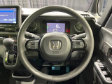 ステアリングも使用感が少なく、きれいな状態となっております♪