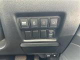 【運転席操作部】『運転席周辺の装備』の画像になります。快適なドライブを楽しむための機能が装備されています!運転席から触れるので使いやすいです!