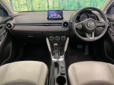 MAZDA2 1.5 15S ホワイト コンフォート 
