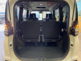 普段のお買い物や通勤、送迎等に十分な荷室スペースを確保しております。セカンドシートを倒すと、大きな荷物の積載も可能です♪