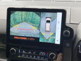 【パノラミックビューモニター】専用のカメラにより、上から見下ろしたような視点で360度クルマの周囲を確認することができます☆死角部分も確認しやすく、狭い場所での切り返しや駐車もスムーズに行えます。