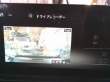 ドライブレコーダーの映像も映す事が可能です。