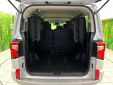 後席を格納すると、これだけの広さが!シーンに合わせたシートアレンジで、大きな荷物も積むことが出来ます♪