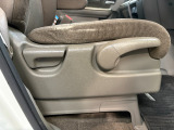 運転席のポジション変更可能!ご自身の運転しやすいポジションでの運転が可能です!