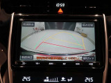 バックガイドモニターで、後方を確認しながら安心して駐車することができます。運転初心者も熟練者も必須の機能ですよ!