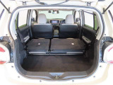 簡単に広がるラゲッジスペース♪可倒シートを前方へ倒せばラゲッジスペースはさらに拡大!!大きな荷物も収納可能です。