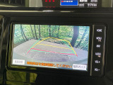 【バックカメラ】駐車時に後方がリアルタイム映像で確認できます。大型商業施設や立体駐車場での駐車時や、夜間のバック時に大活躍!運転スキルに関わらず、今や必須となった装備のひとつです!