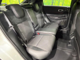後部座席も気になるようなキズ・汚れやへたり等、大きなダメージはなく、良好な状態です。