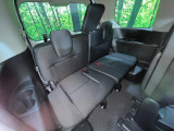 3列目シートはもちろん状態良好☆大人でもゆったりと座って頂けますので、大人数でのお出かけもラクラクです♪ご家族で、気の知れた仲間で、ドライブに行くのが楽しみですね♪