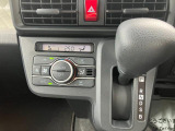 オートエアコン付きなので車内も快適