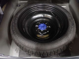 安心のスペアタイヤ装備