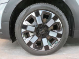【18インチ純正ホイール】