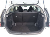 広々としたラゲージスペースを備えています。大きなものや長さのある荷物もしっかりと積み込めます。